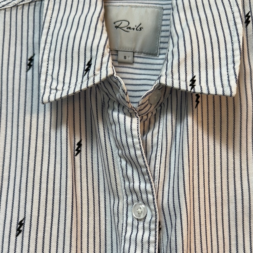 Rails button down - Picture 2 of 8